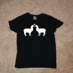 llama t-shirt